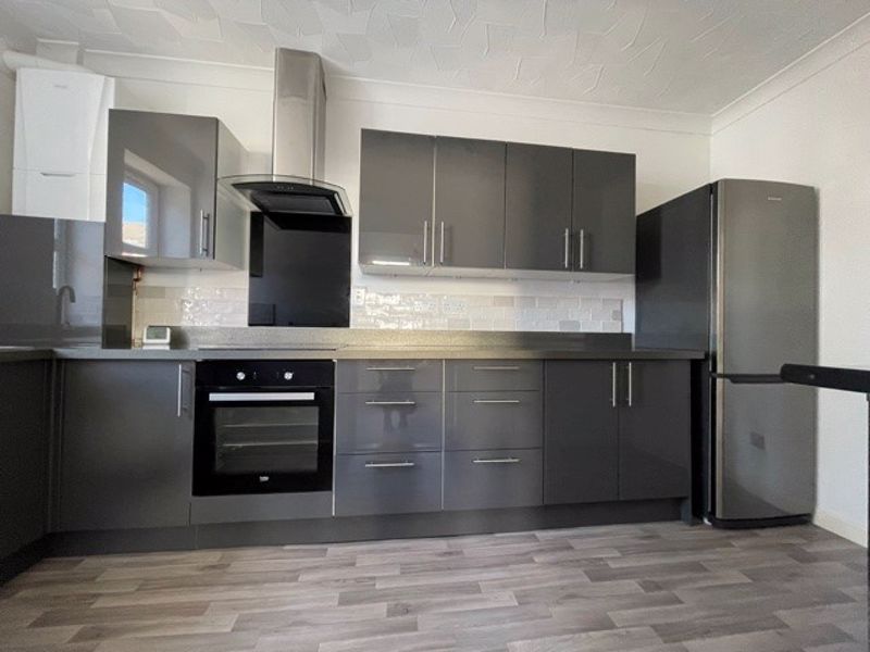 Property photo 2 of 13 Kitchen/Breakfast Room