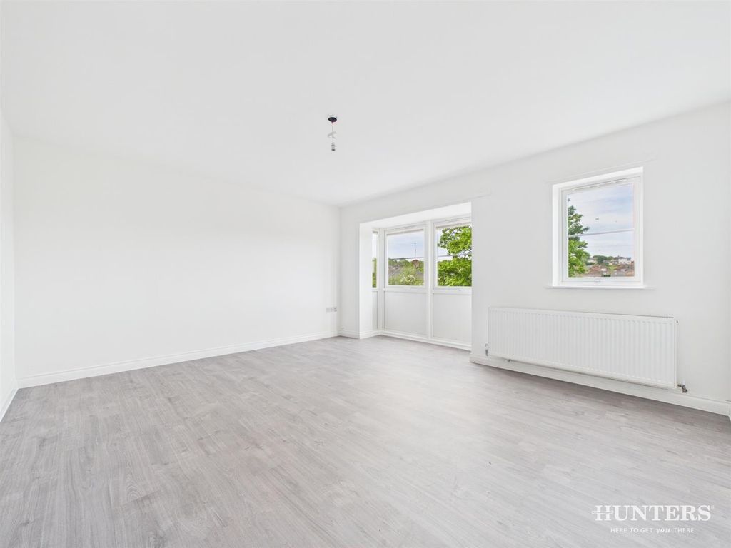 Property photo 3 of 18 Fde2536739734199A03c61F86E1375B2_100_Cam05287G0-Pr