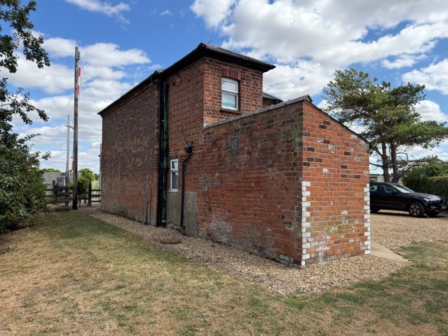 Property photo 3 of 10