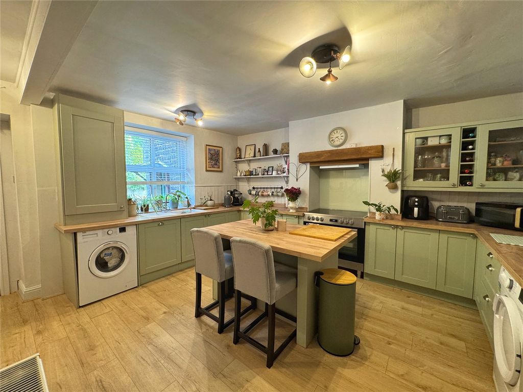 Property photo 3 of 21 Kitchen Dining Room