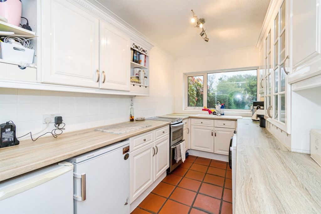 Property photo 3 of 16