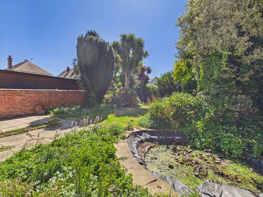 Property photo 2 of 16
