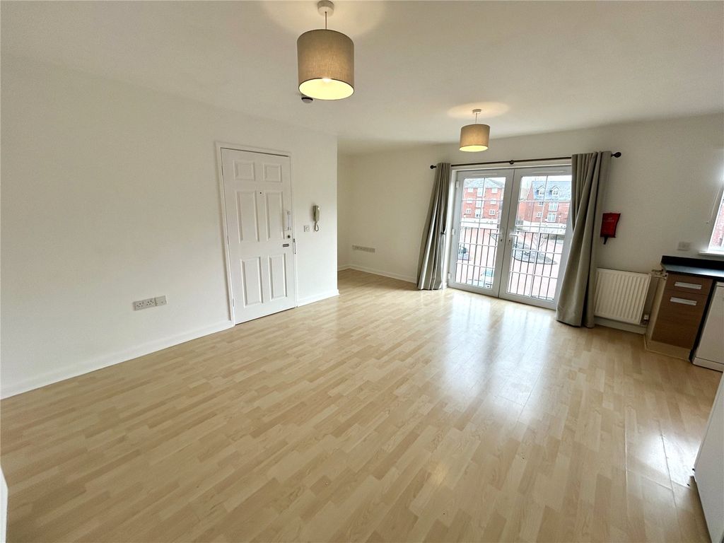 Property photo 3 of 7 Picture No. 21