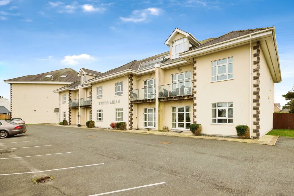 Property photo 1 of 19 Pbox-Img.Jpg