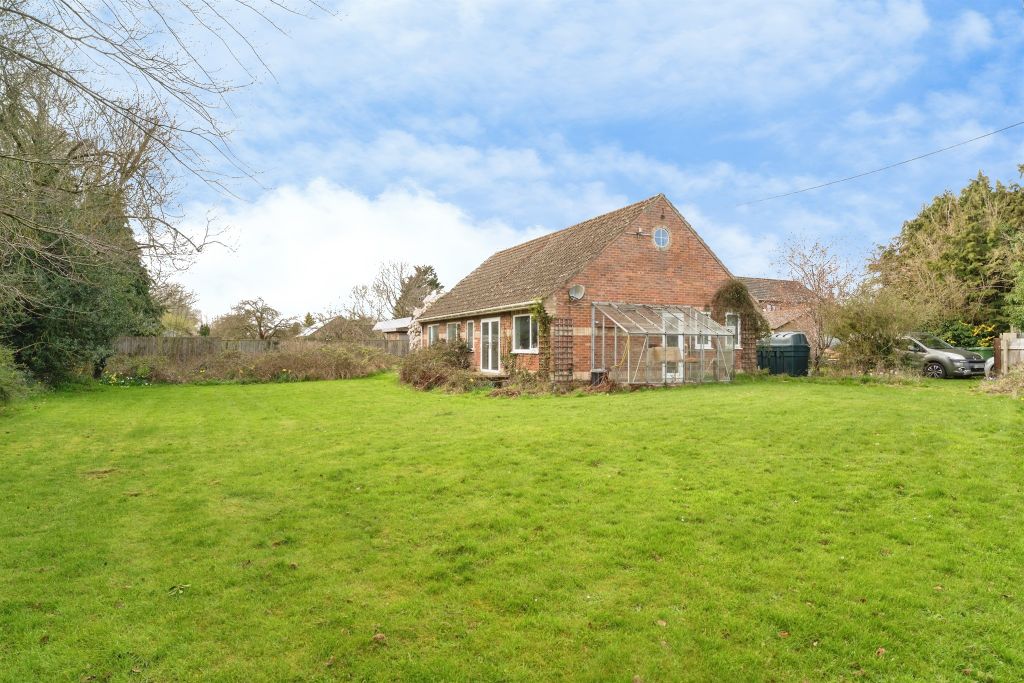 Property photo 1 of 20