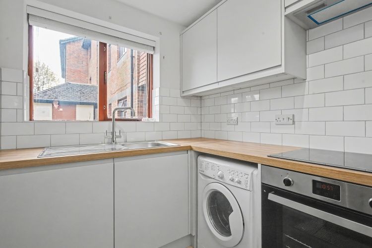 Property photo 2 of 11 325833