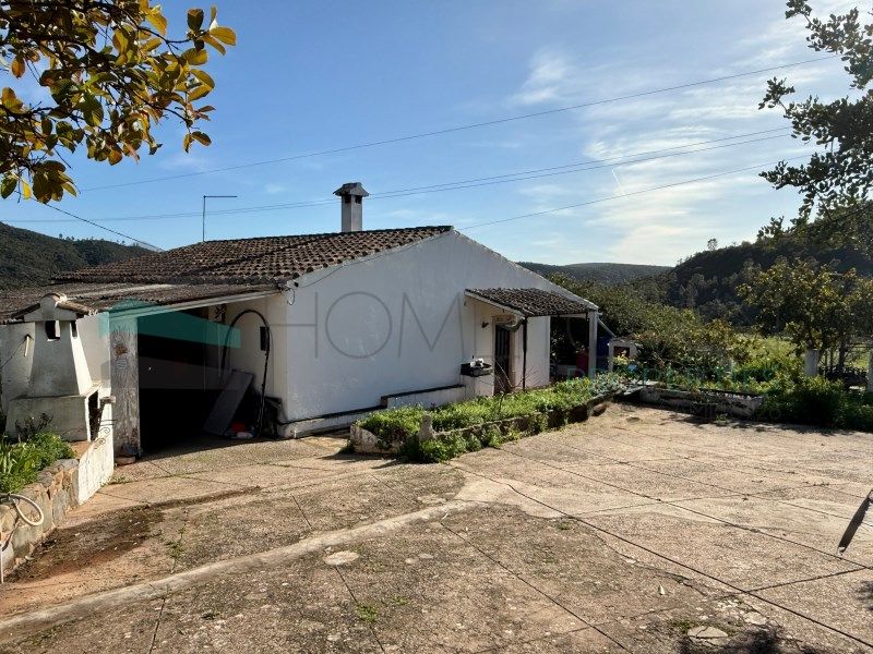 Property photo 1 of 41