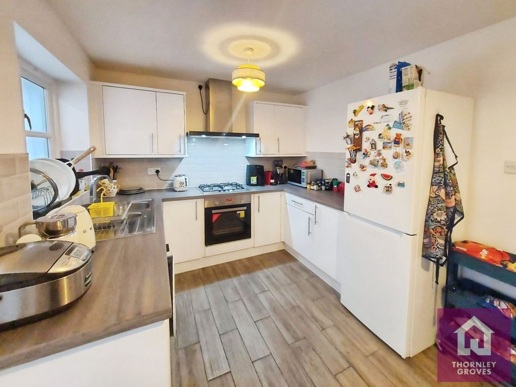 Property photo 3 of 15 Picture No. 12