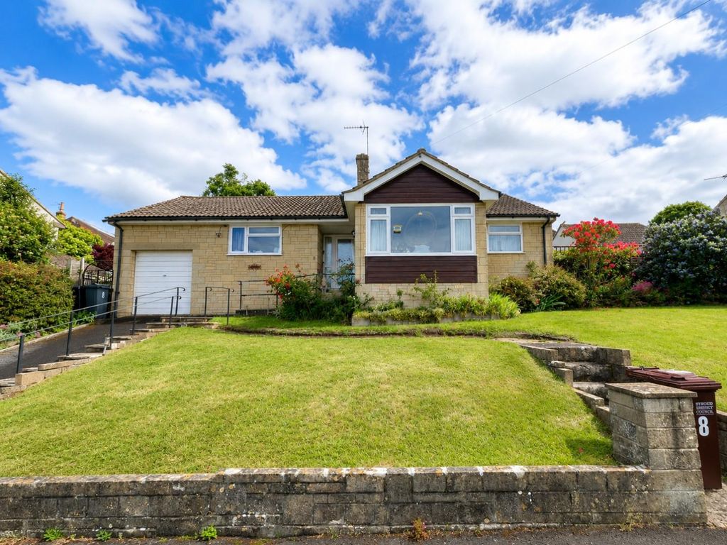 Property photo 1 of 16 8 Orchard Leaze - Front.Jpeg