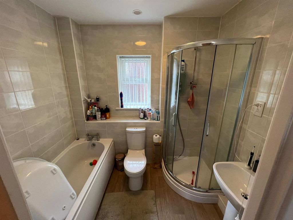 Property photo 3 of 8 Gdwg9834[1].Jpg