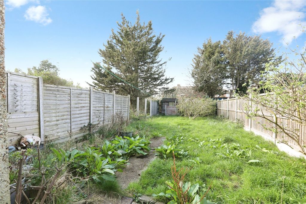 Property photo 3 of 18 Picture No. 14