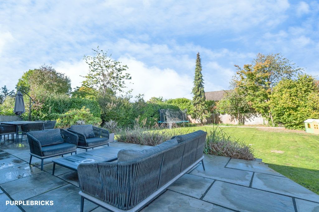Property photo 1 of 28 Garden