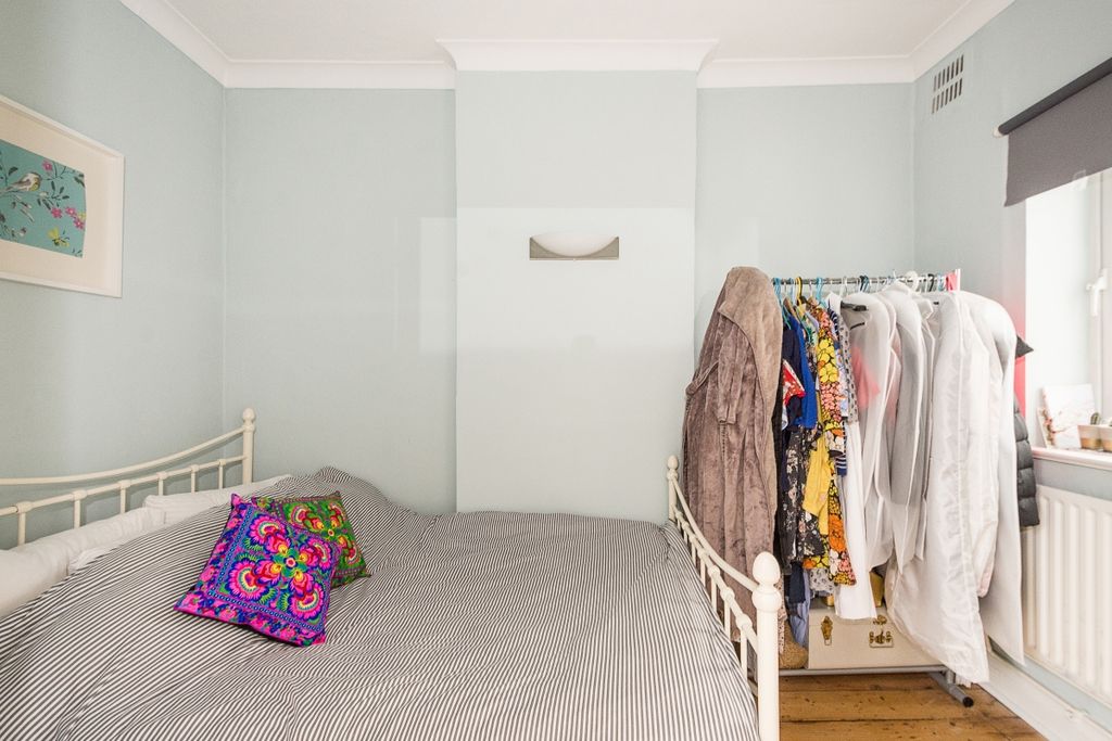 Property photo 2 of 7 Bedroom