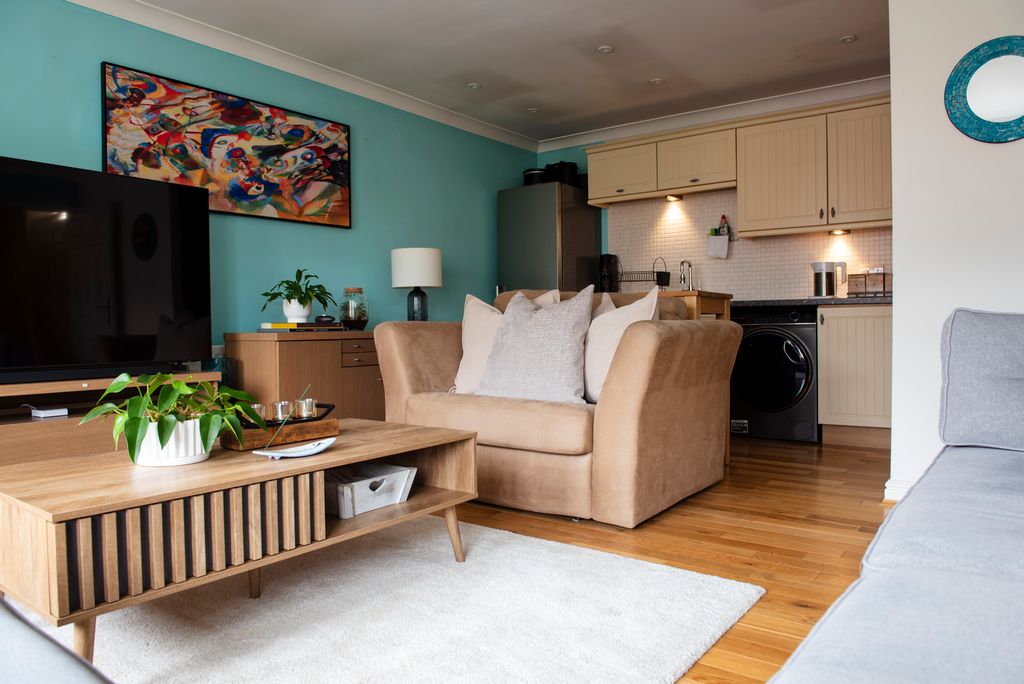 Property photo 1 of 21 Lounge  Kitchen 1.Jpg