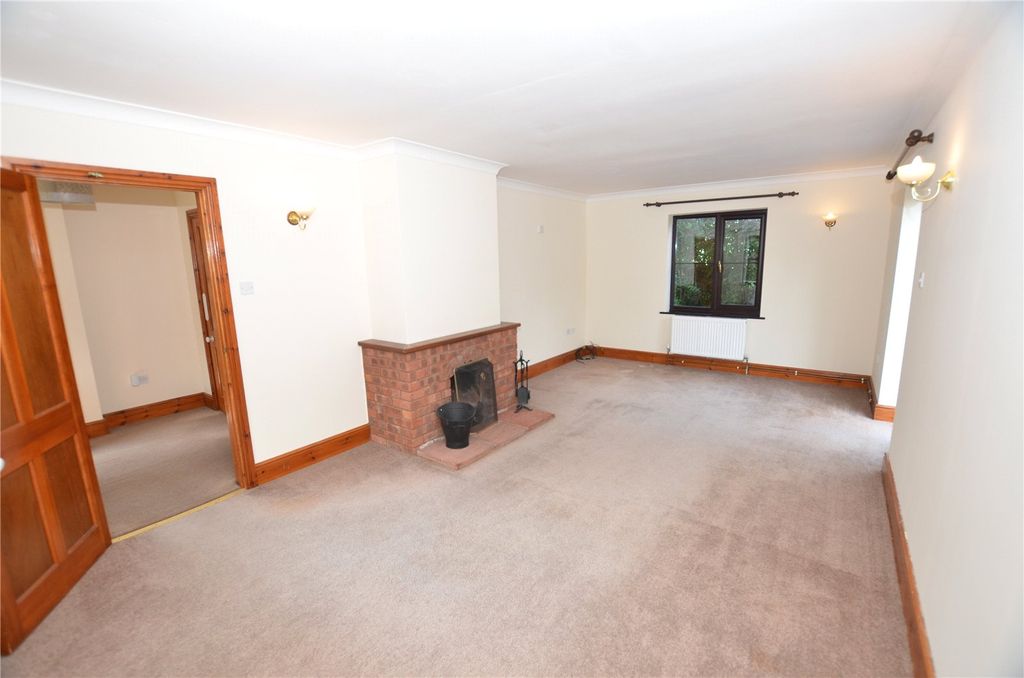 Property photo 3 of 15 Picture No. 05