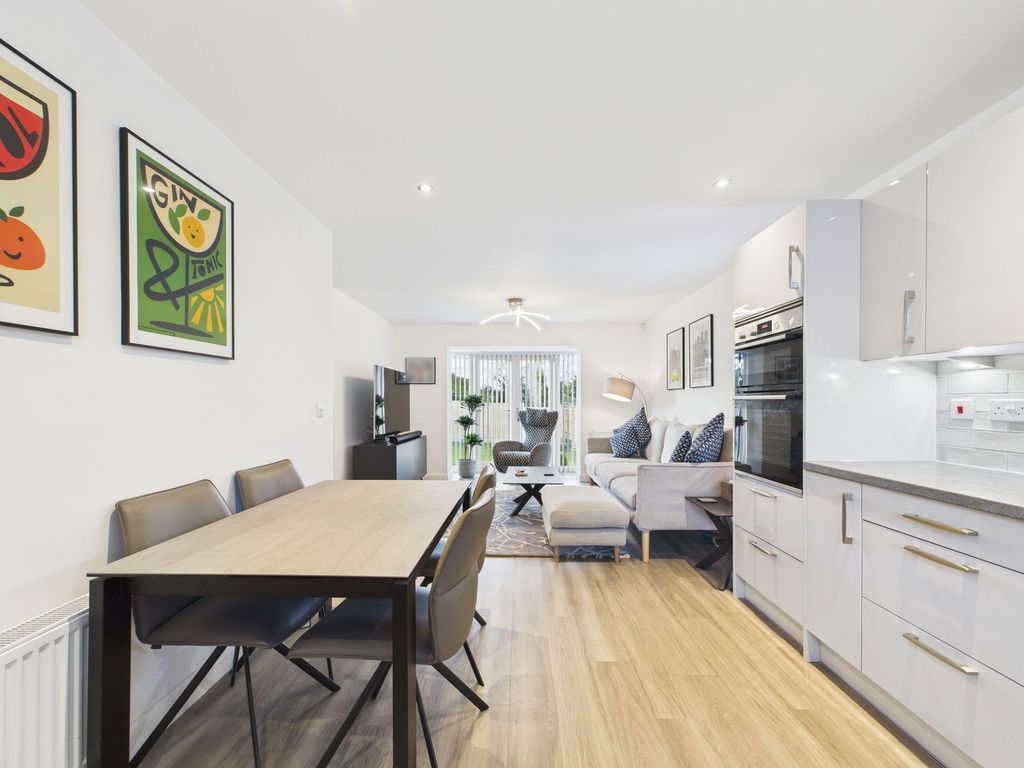 Property photo 3 of 24