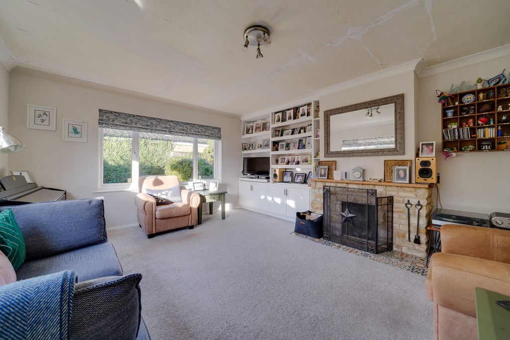 Property photo 2 of 22 3767212