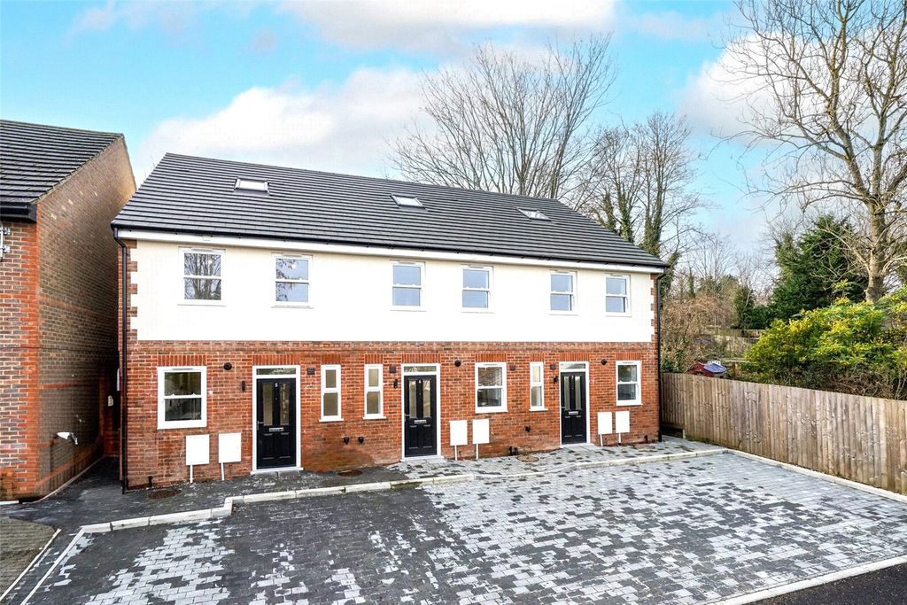 Property photo 1 of 18 Picture No. 02
