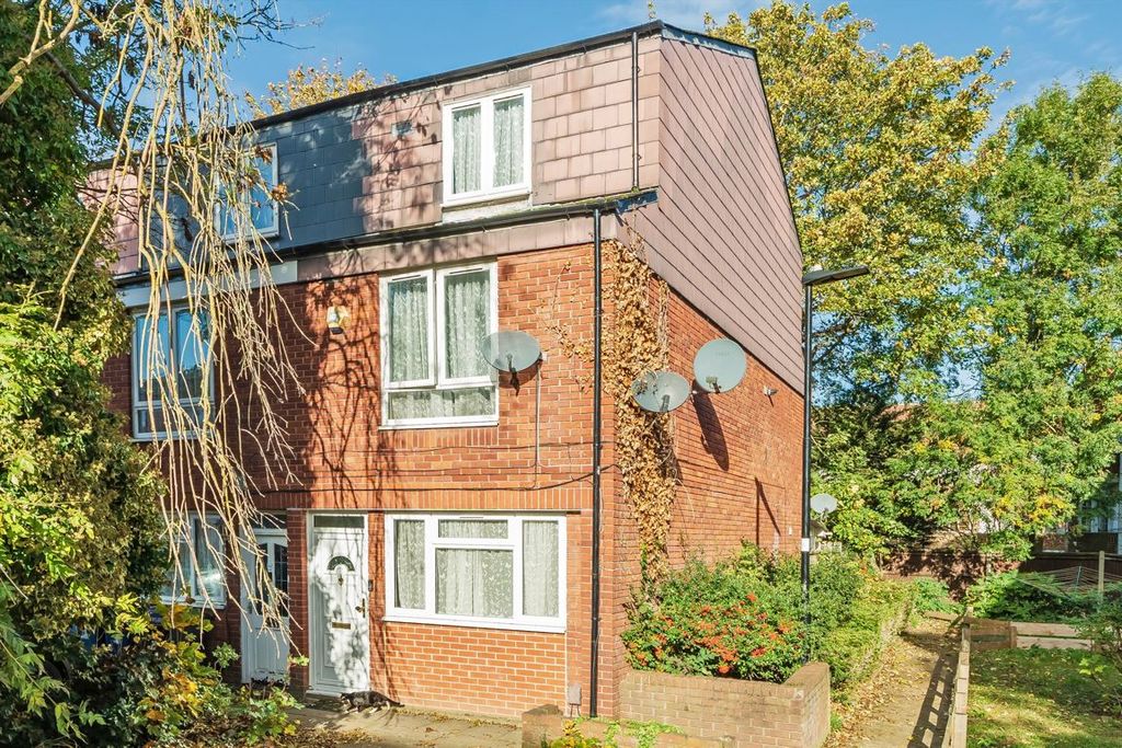 Property photo 1 of 5
