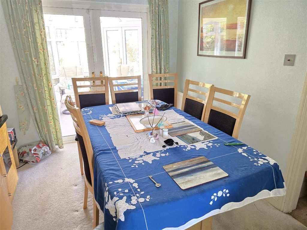 Property photo 3 of 13 Dining Room.Jpg