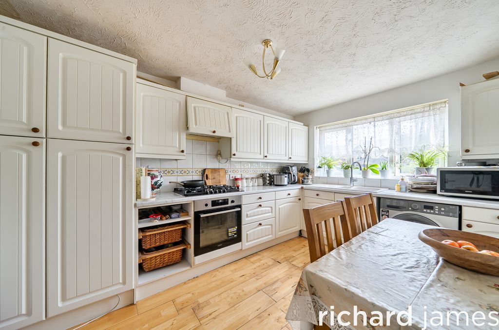 Property photo 3 of 12 4B36c5d43Eea470Fabefe326c47d36d4