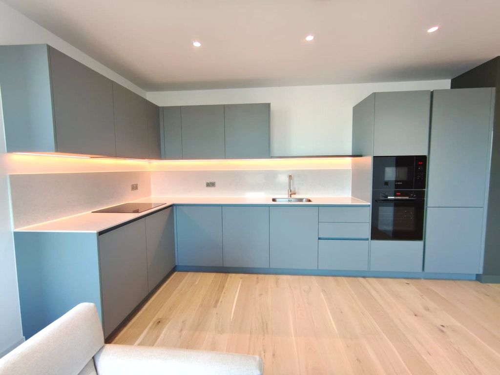 Property photo 2 of 17 Picture No. 14