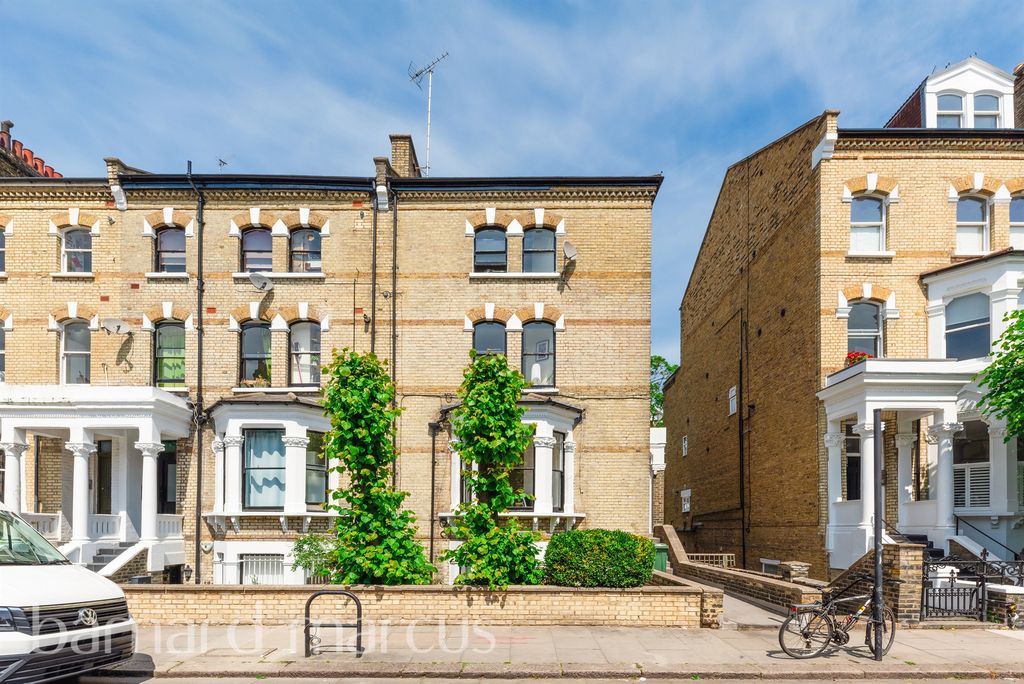 Property photo 1 of 12