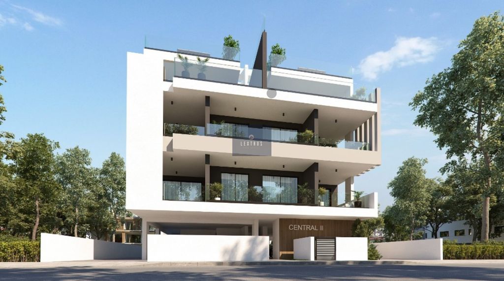 Property photo 1 of 2