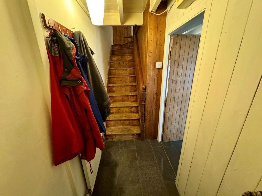 Property photo 2 of 15 Picture No. 10