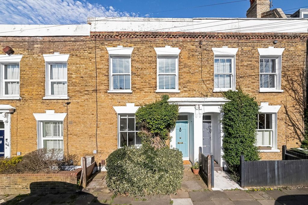 Property photo 1 of 10