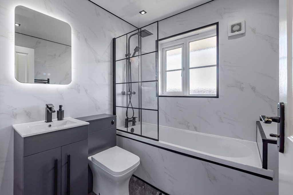 Property photo 2 of 26