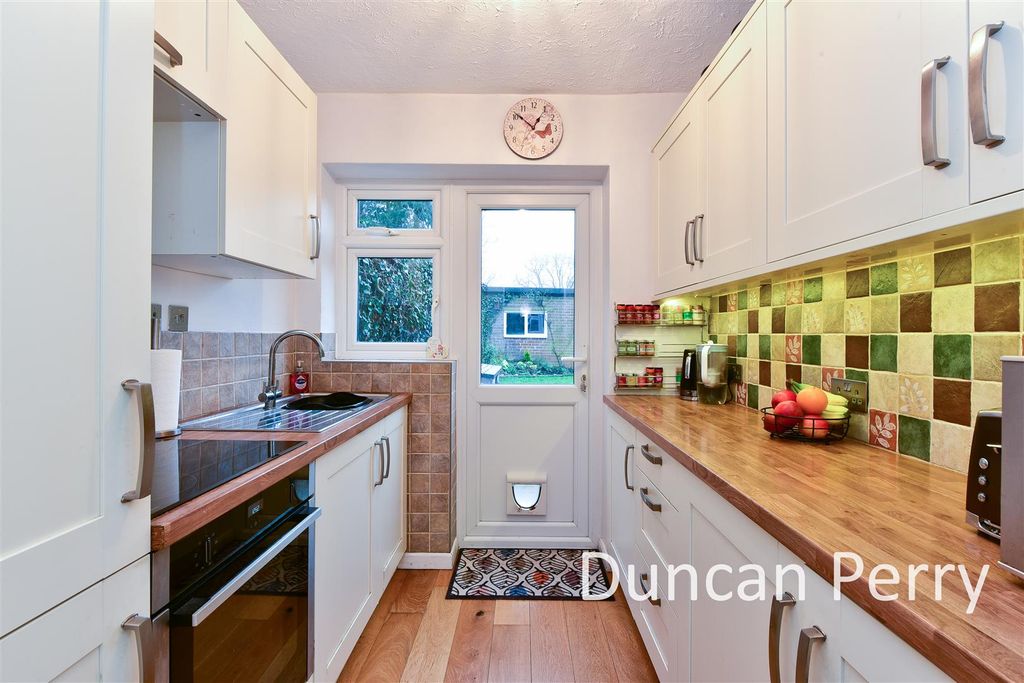 Property photo 2 of 17 Dsc_1946.Jpg