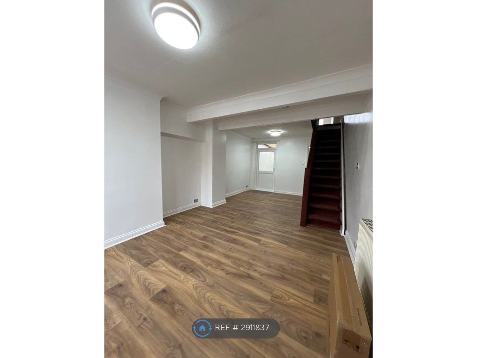 Property photo 3 of 13 Reception Room
