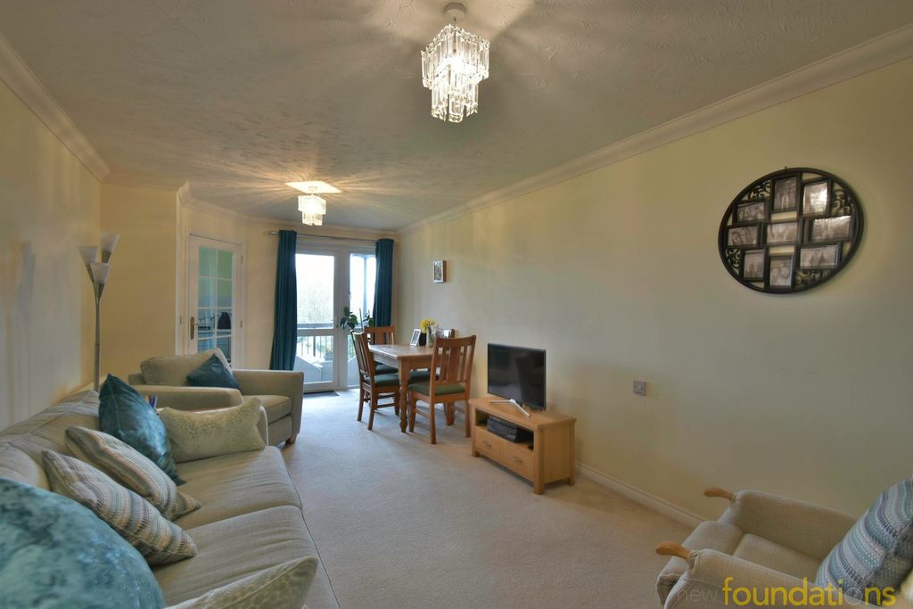 Property photo 3 of 15