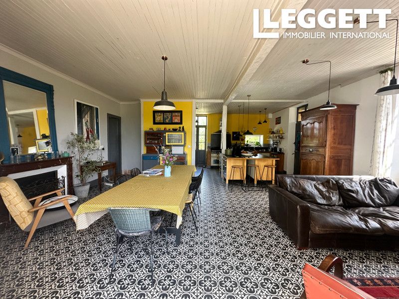 Property photo 3 of 10