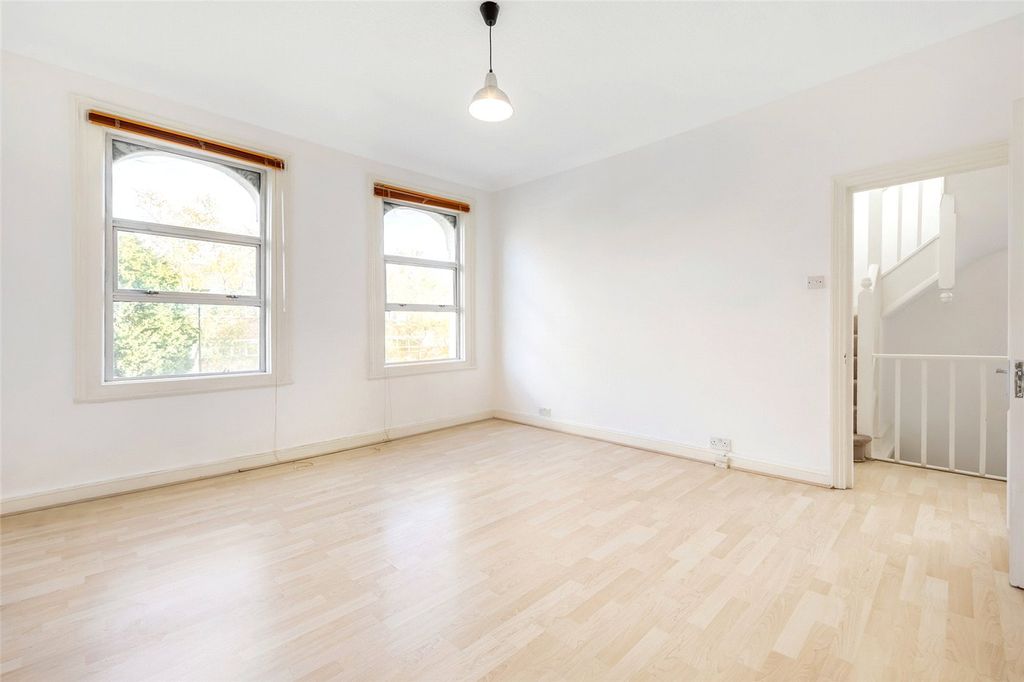 Property photo 2 of 9 Reception Room