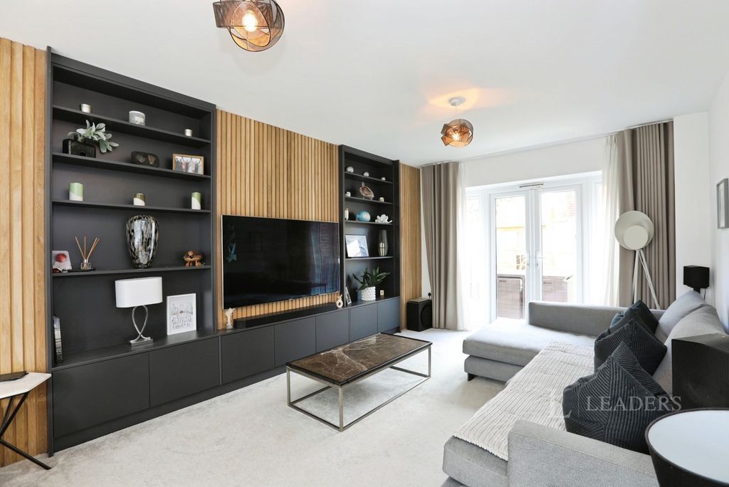 Property photo 2 of 24 Pbox-Img.Jpg