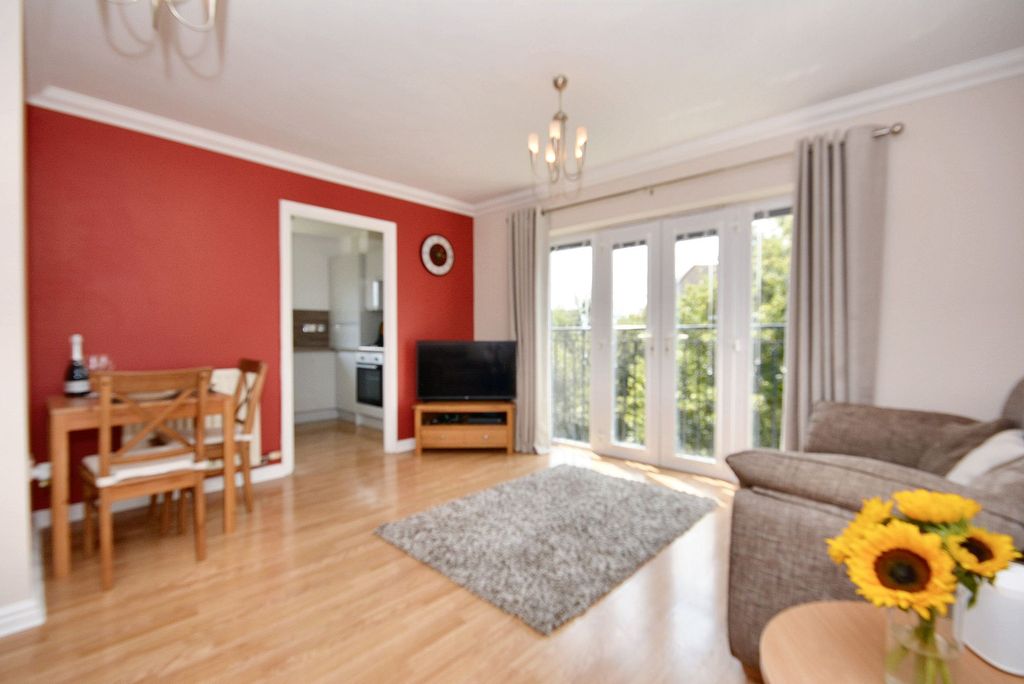 Property photo 2 of 12