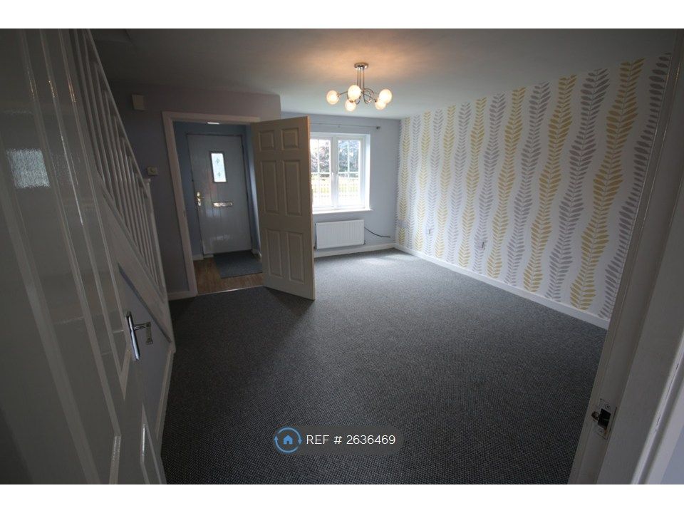Property photo 1 of 20 Living Room Photo 1
