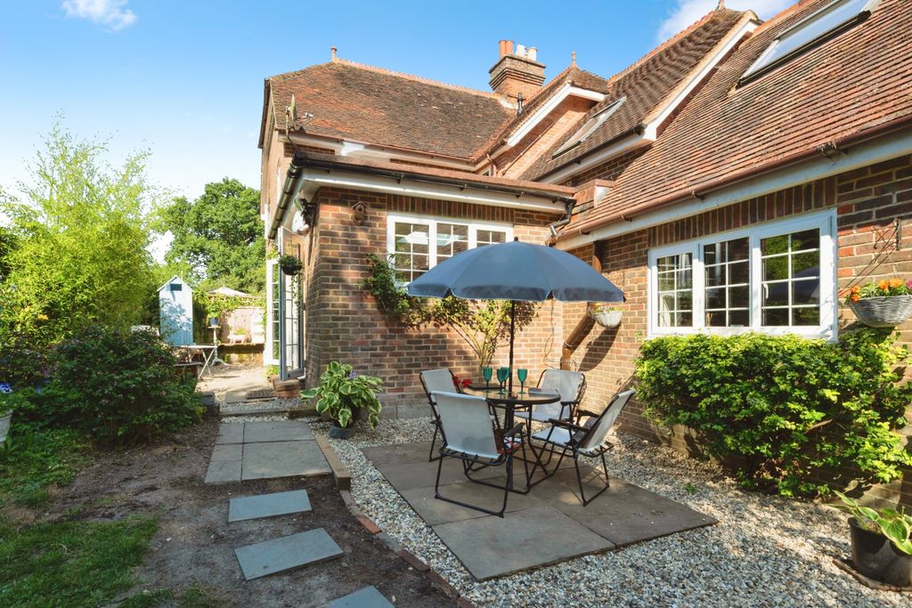 Property photo 1 of 20 2Hophousecottagesthestreambattletn339Bb-40