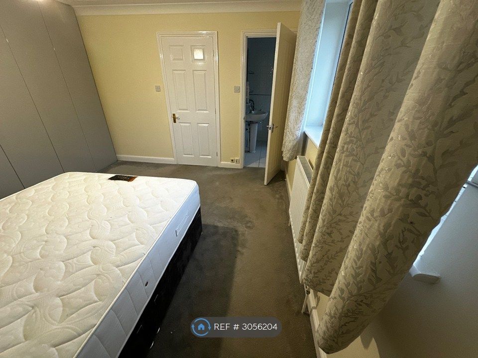 Property photo 2 of 29