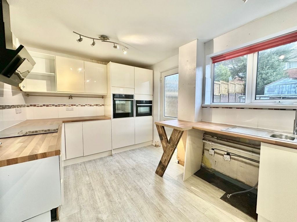 Property photo 3 of 13 Picture No. 19