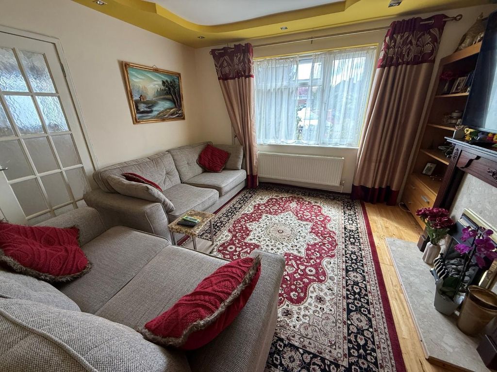 Property photo 2 of 8 3.Jpg