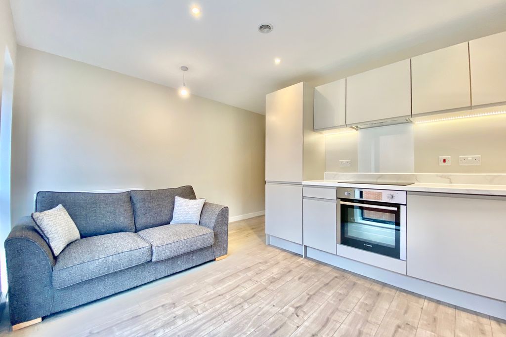 Property photo 2 of 6 Photo 02