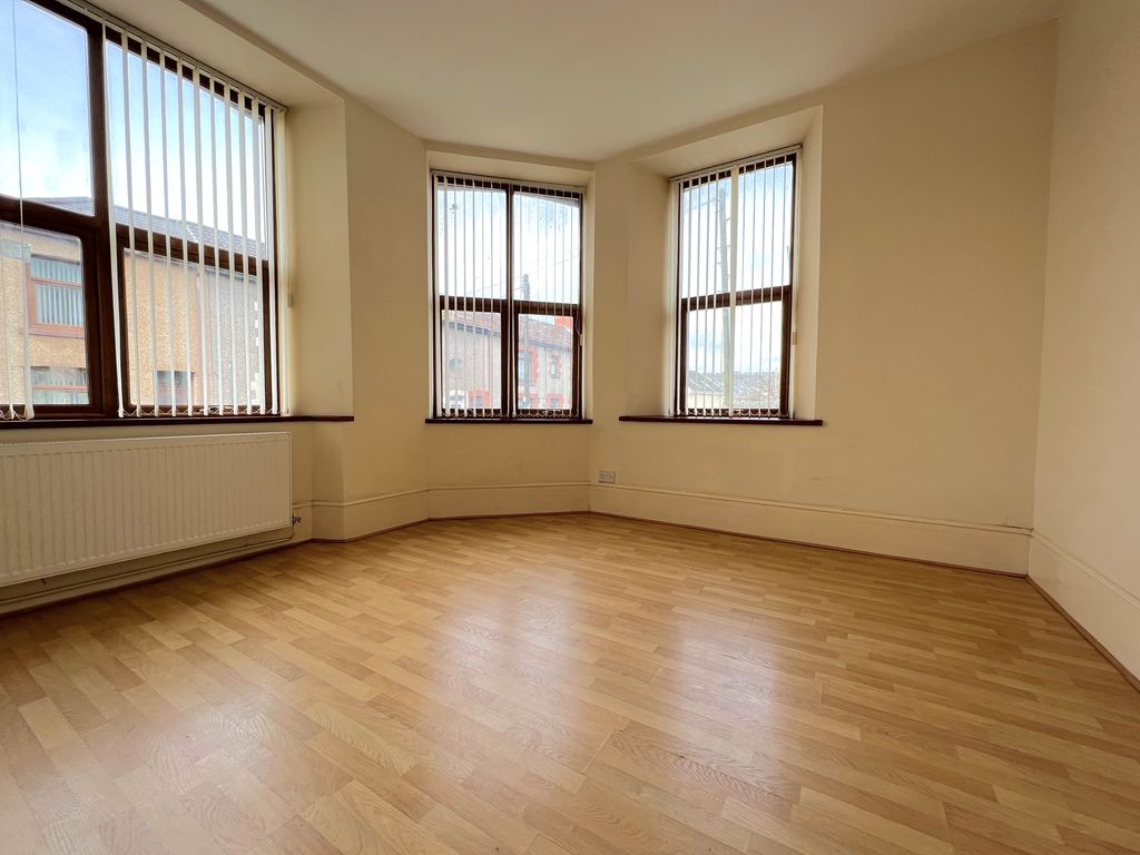 Property photo 3 of 5 Image