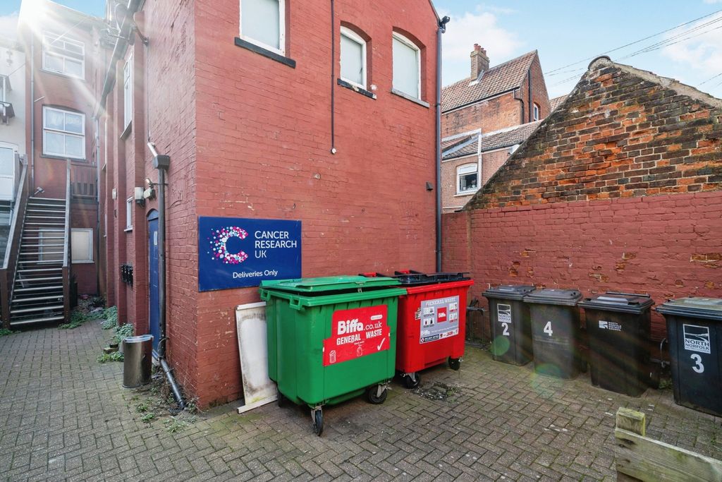 Property photo 3 of 7 Pbox-Img.Jpg