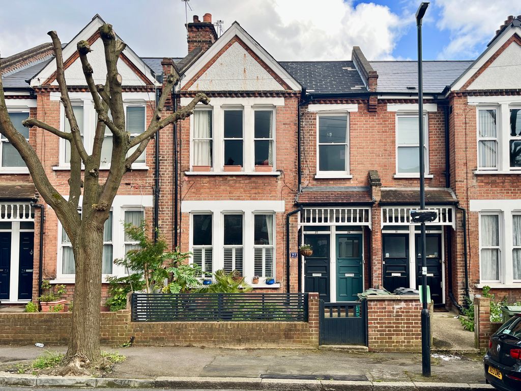Property photo 1 of 18 Front External