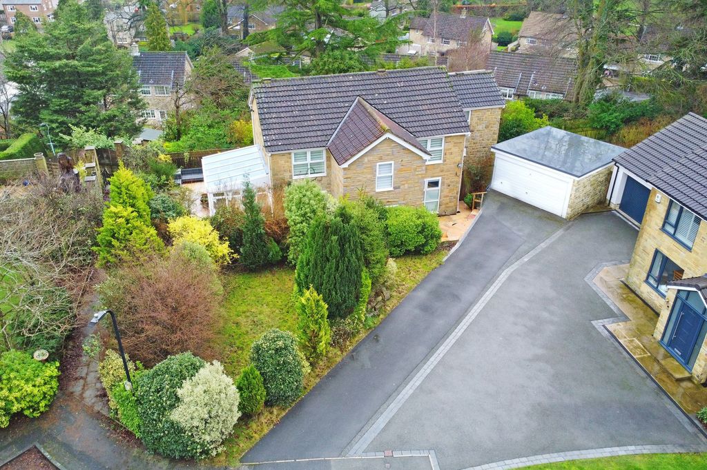 Property photo 1 of 27