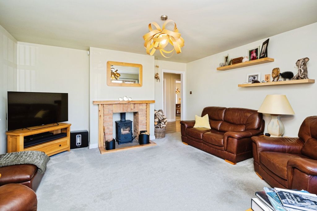 Property photo 2 of 34 Pbox-Img.Jpg
