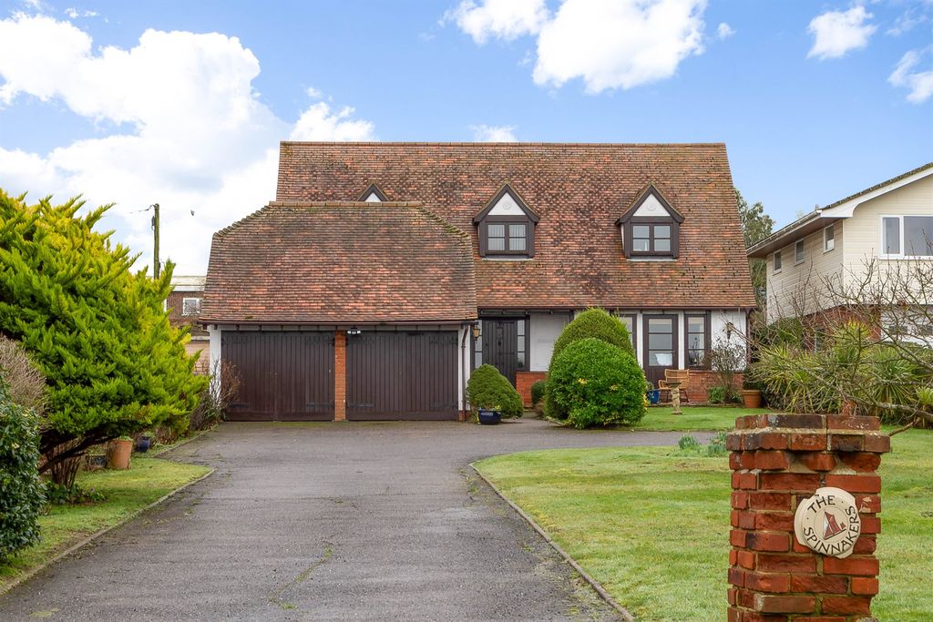 Property photo 1 of 22 Front